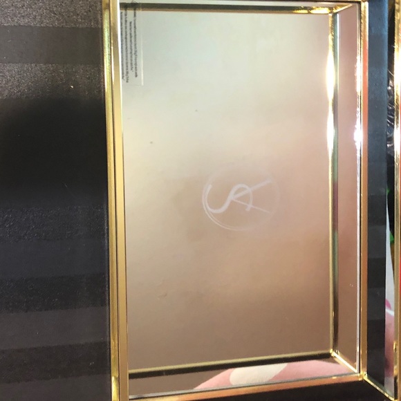 VICTORIA'S SECRET Gold Logo Mirrored Vanity Tray Display Velvet Back-NIB HTF - Picture 4 of 4
